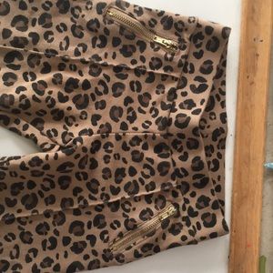 Cheetah print leggings